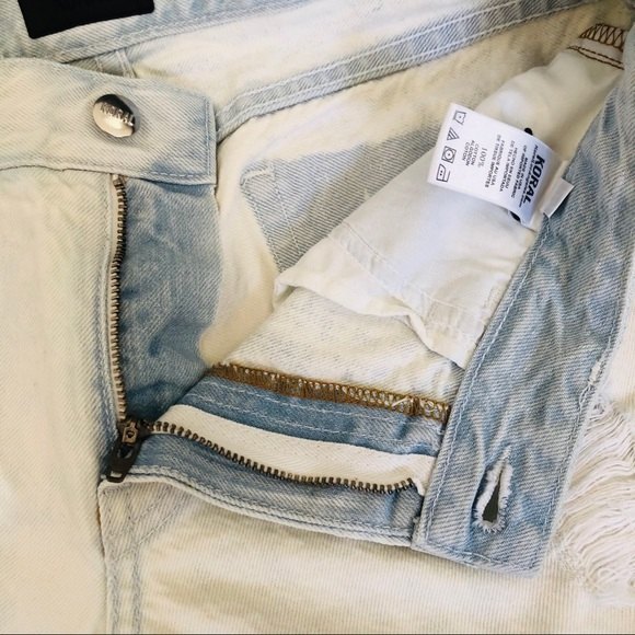 KORAL Women’s Size 24 Relaxed Distressed Skinny Jeans in Ice Wash - Picture 7 of 13